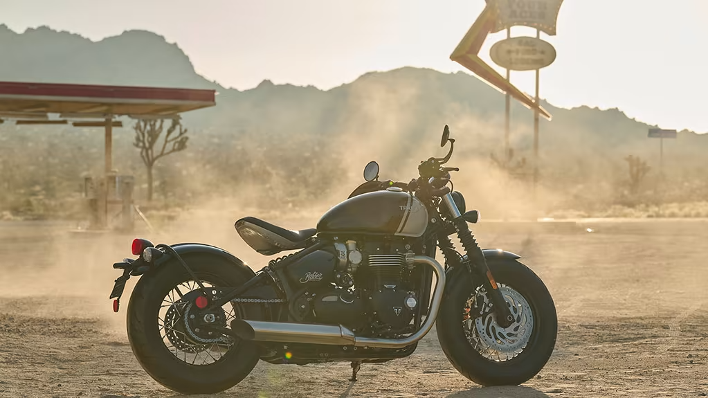 2023 Bonneville Bobber - Triumph Motorcycles