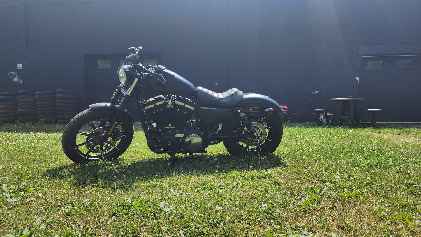 2022 Harley Davidson 883 Iron