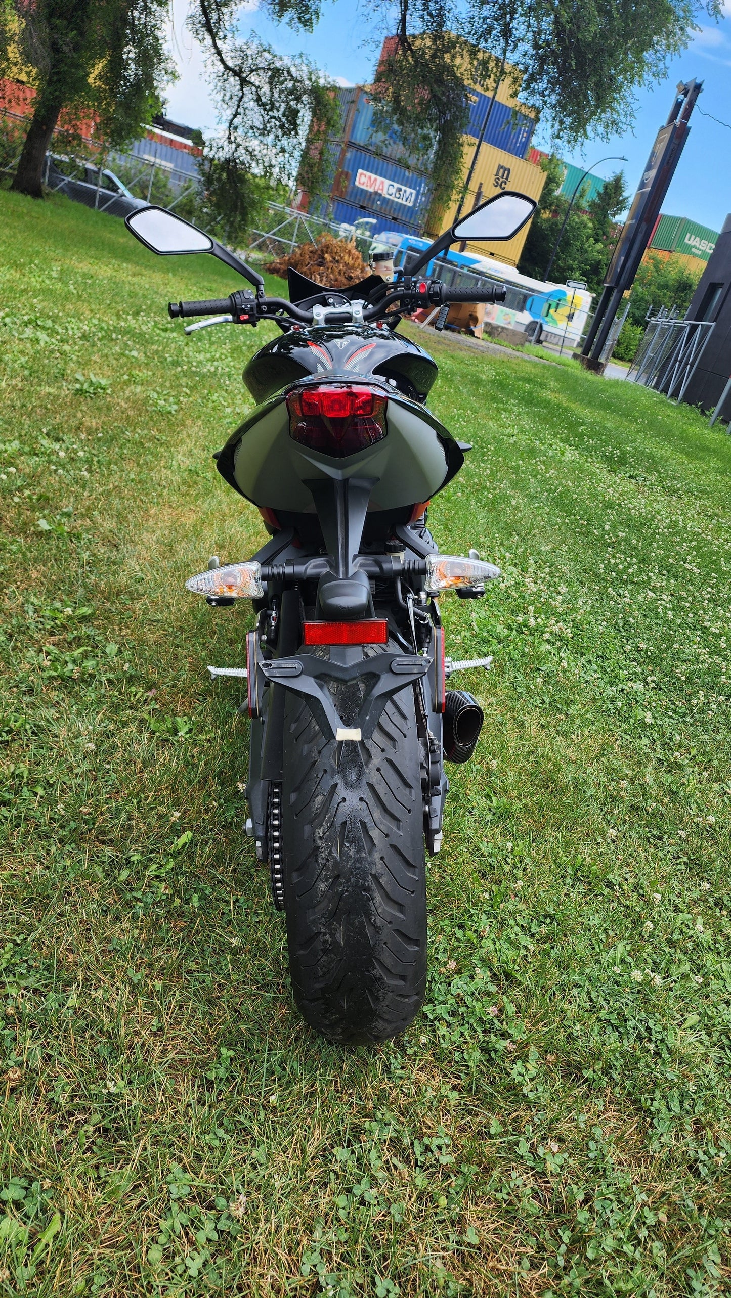 2016 STREET TRIPLE RX ABS SE