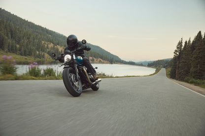 2026 Bonneville Bobber - Triumph Motorcycles