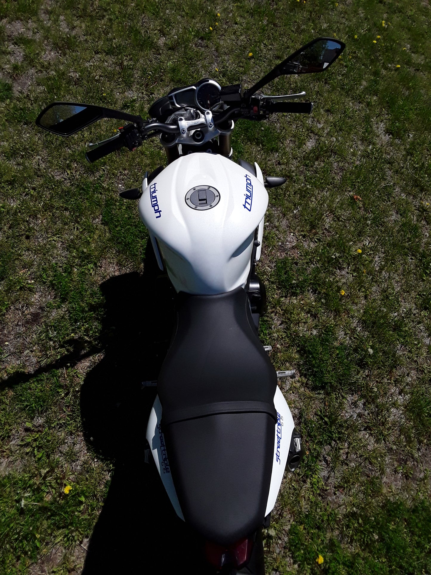2014 STREET TRIPLE - 4,515 KM
